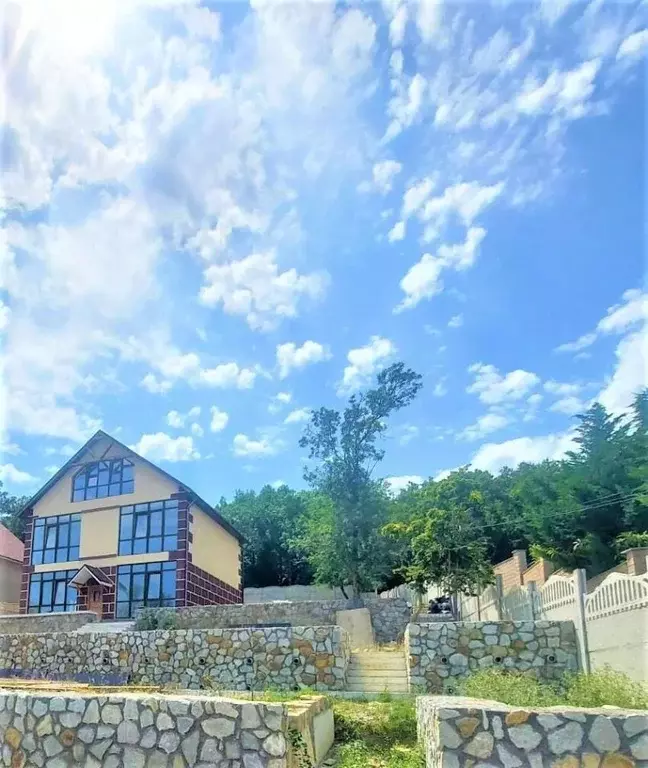 Дом в Крым, Ялта муниципальный округ, Виноградное пгт ш. ... - Фото 2