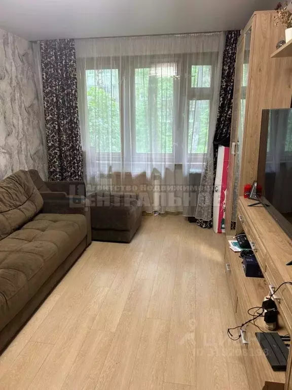 3-к кв. Смоленская область, Смоленск ул. Рыленкова, 7 (61.9 м) - Фото 0