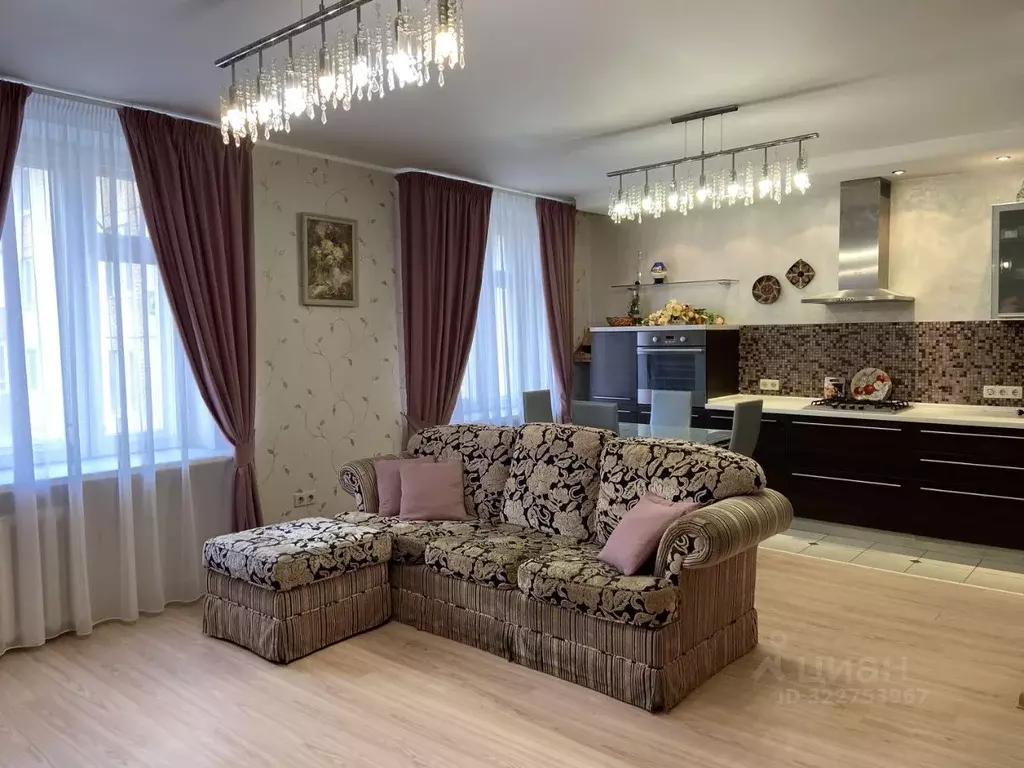 2-к кв. Пермский край, Пермь ул. Ленина, 10 (61.8 м) - Фото 1