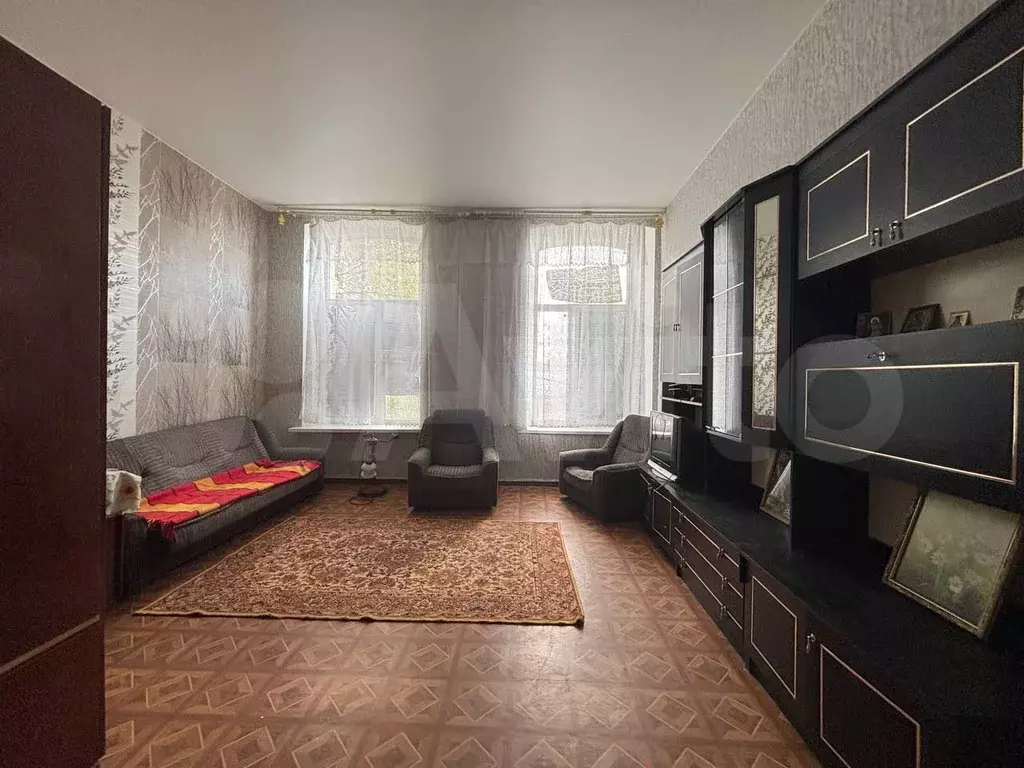 Комната 35 м в 1-к., 2/2 эт. - Фото 0