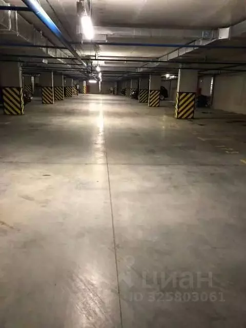 Гараж в Санкт-Петербург ул. Верхне-Каменская, 11к1 (13 м) - Фото 1