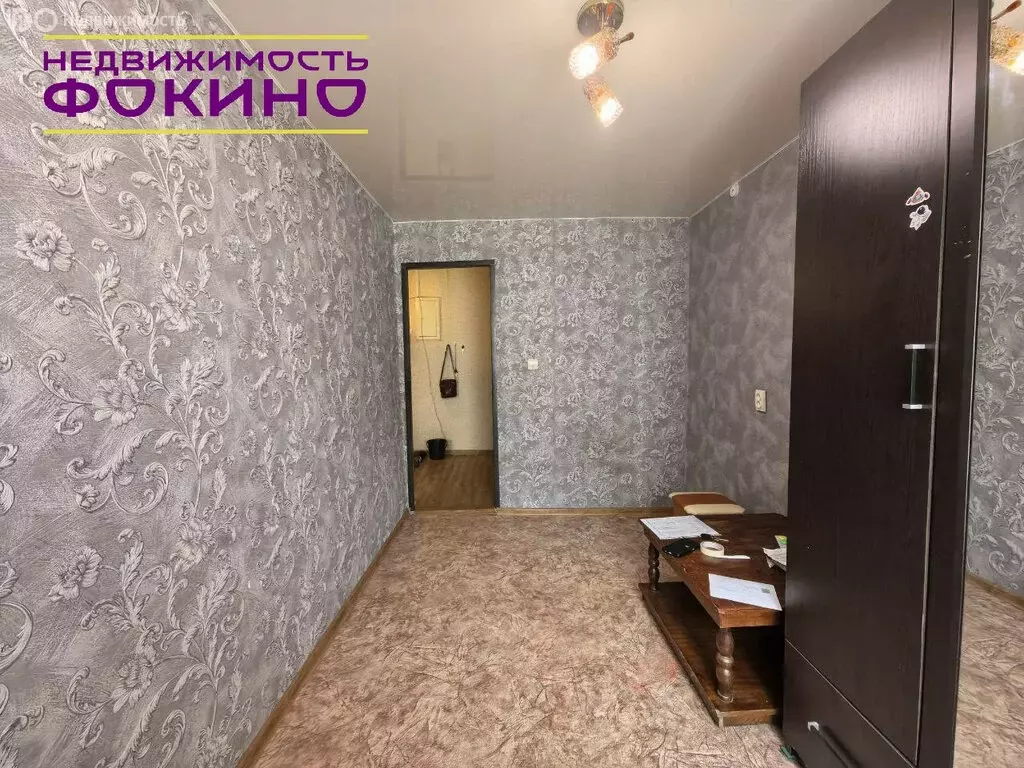 3-комнатная квартира: Фокино, улица Тихонова, 4 (53.7 м) - Фото 2