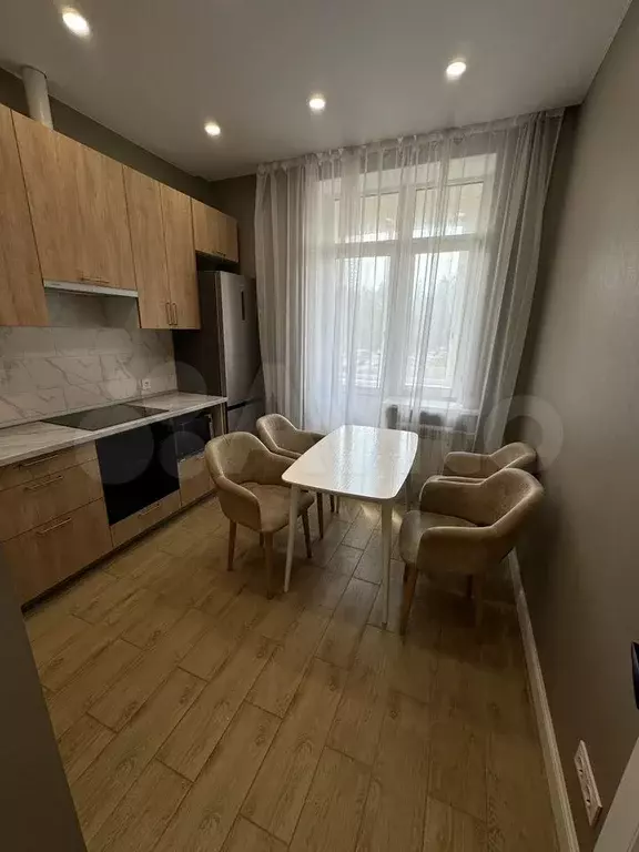 2-к. квартира, 65 м, 3/17 эт. - Фото 1