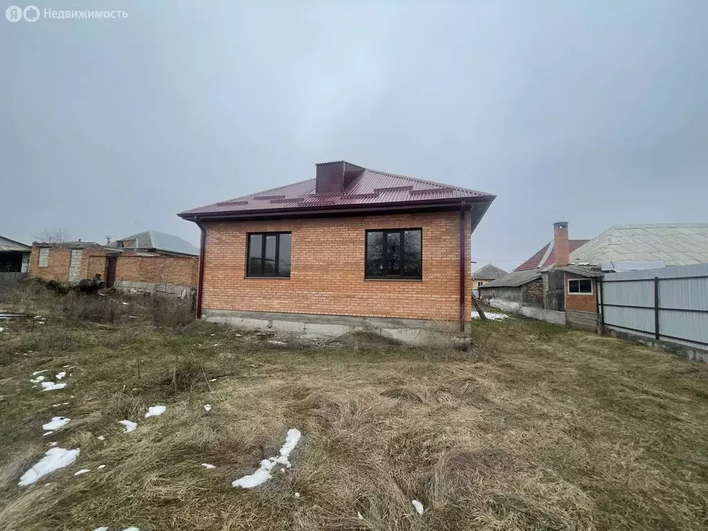 Дом в село Ногир, улица Красина (130 м) - Фото 1