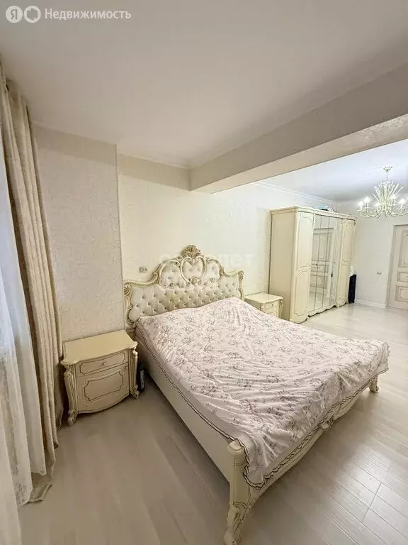 3-комнатная квартира: Грозный, Санкт-Петербургская улица, 42А (140 м) - Фото 2