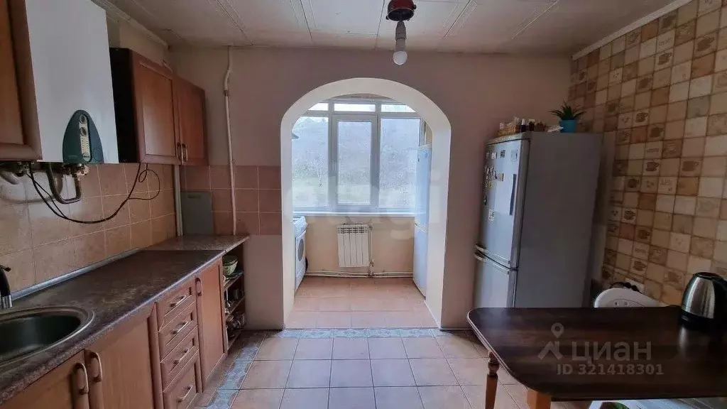3-к кв. Крым, Симферополь ул. Кечкеметская (72.1 м) - Фото 0