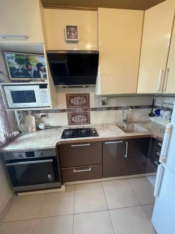2-к. квартира, 43 м, 2/5 эт. - Фото 0