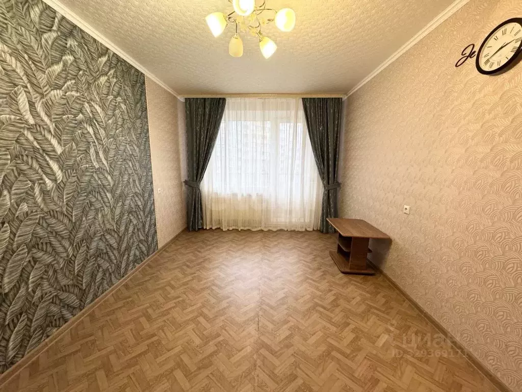 1-к кв. Белгородская область, Белгород ул. Есенина, 44 (33.7 м) - Фото 1