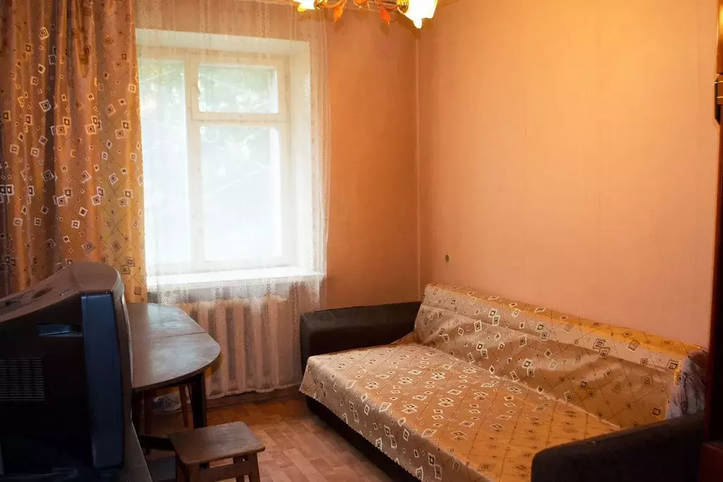 Комната Калужская область, Калуга ул. Гурьянова, 4к1 - Фото 0