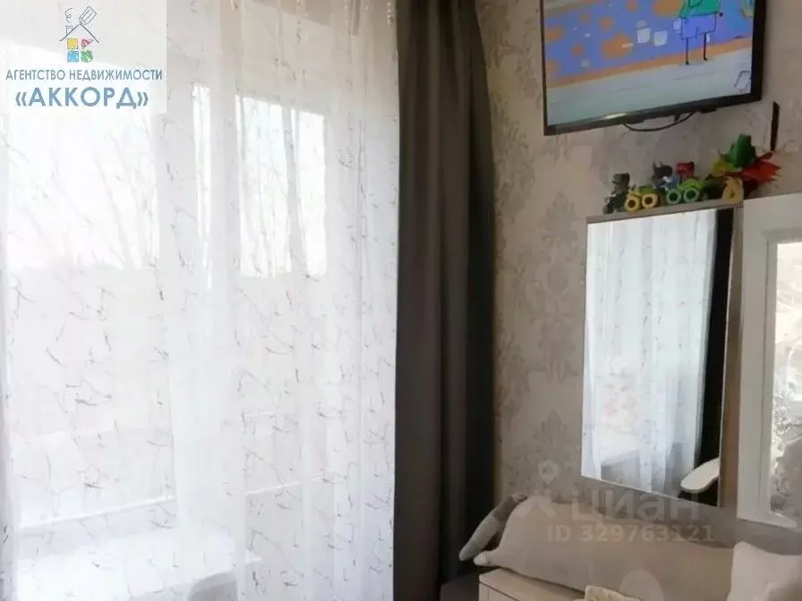 Комната Алтайский край, Бийск ул. Имени Героя Советского Союза ... - Фото 2