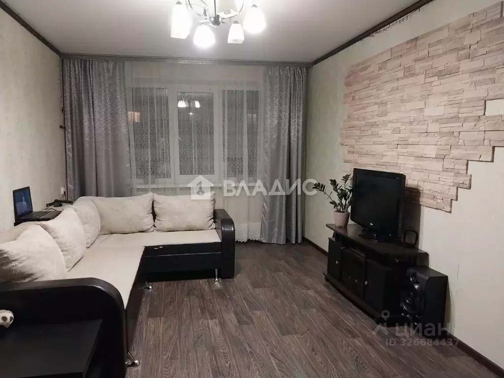 3-к кв. Башкортостан, Стерлитамак ул. Артема, 135 (66.5 м) - Фото 1
