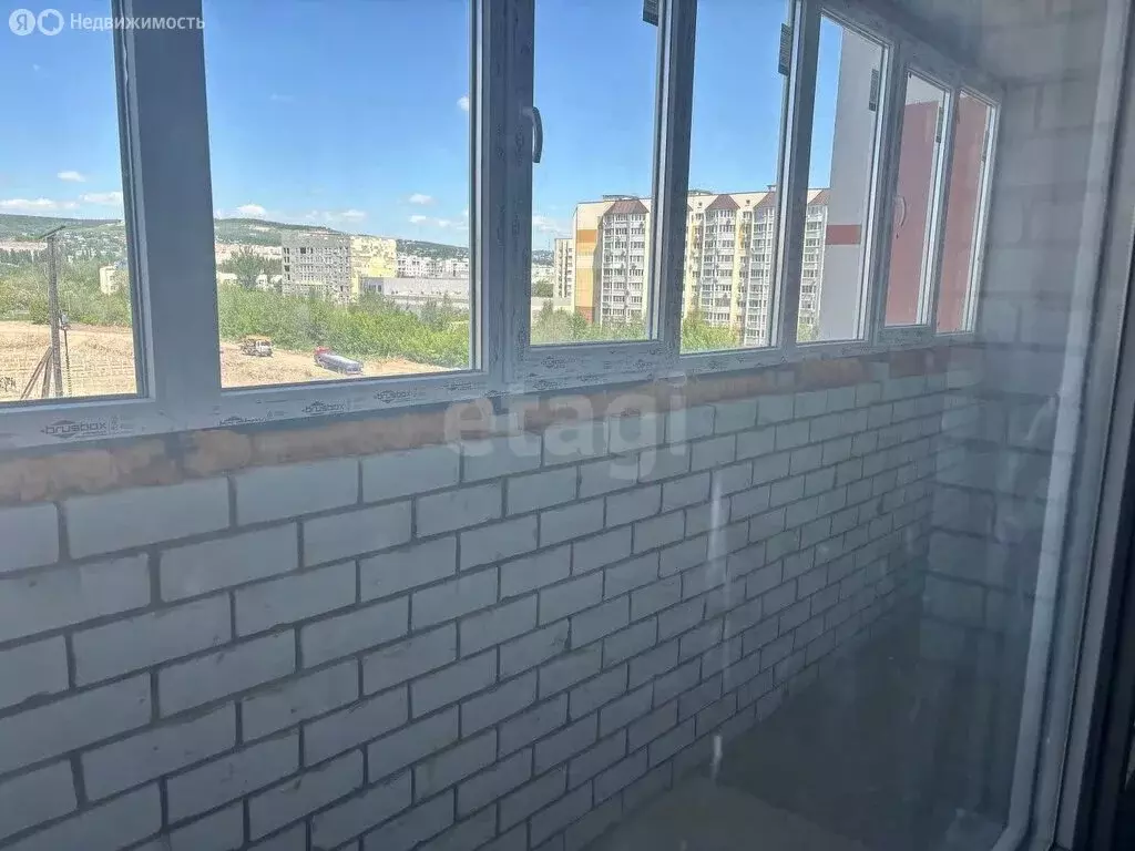 3-комнатная квартира: Саратов, бульвар имени Николая Денисова, 8 (76.4 ... - Фото 1