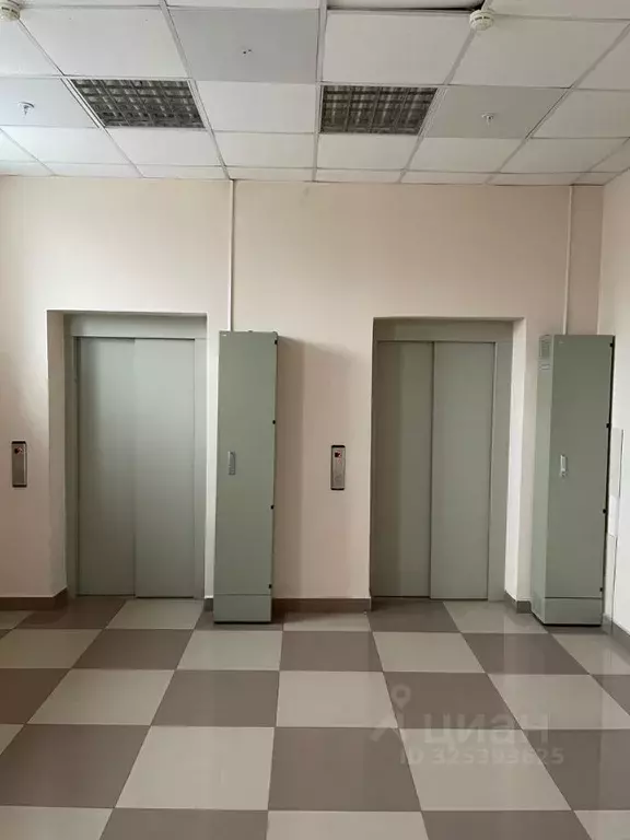 Помещение свободного назначения в Калужская область, Калуга ул. ... - Фото 2