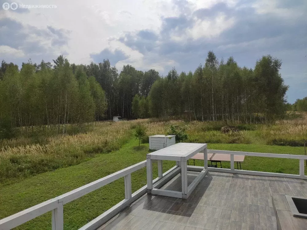 Участок в Тульская область, городской округ Алексин, деревня Лужки, ... - Фото 0