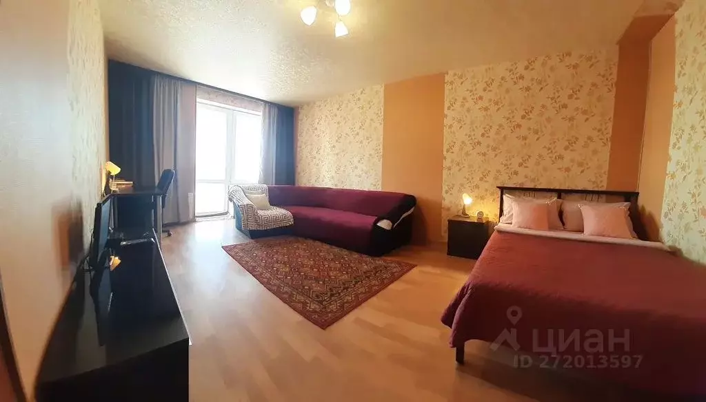 1-к кв. Свердловская область, Екатеринбург пер. Красный, 5к1 (49.0 м) - Фото 0
