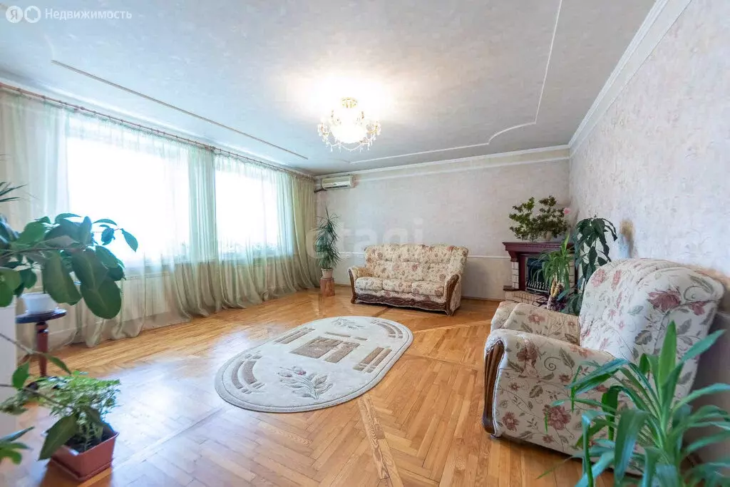 3-комнатная квартира: Хабаровск, улица Калинина, 38А (118.4 м) - Фото 1