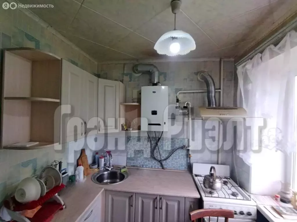 3-комнатная квартира: Невинномысск, улица Матросова, 151А (44.5 м) - Фото 1
