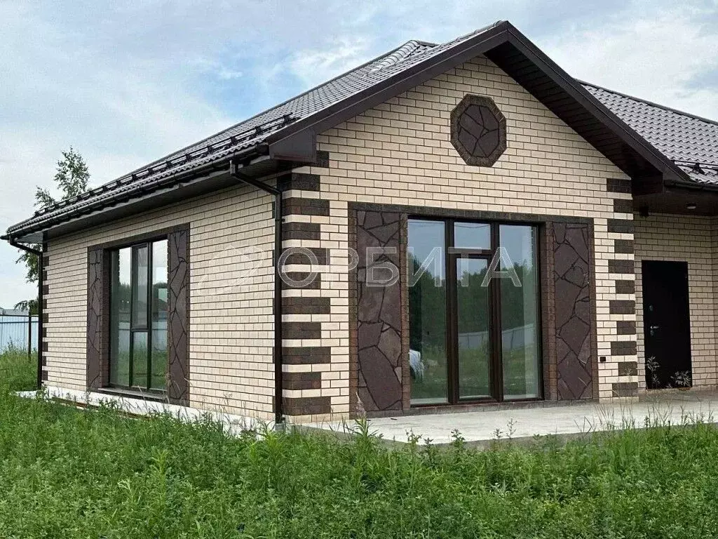 Дом в Тюменская область, Тюменский район, с. Луговое ул. Искака ... - Фото 1