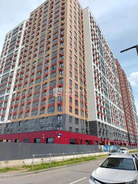 Продается 3-комнатная квартира - Фото 2