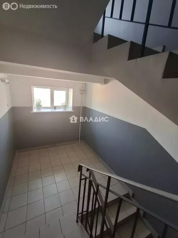 1-комнатная квартира: Уссурийск, улица Андрея Кушнира, 10 (28.4 м) - Фото 2