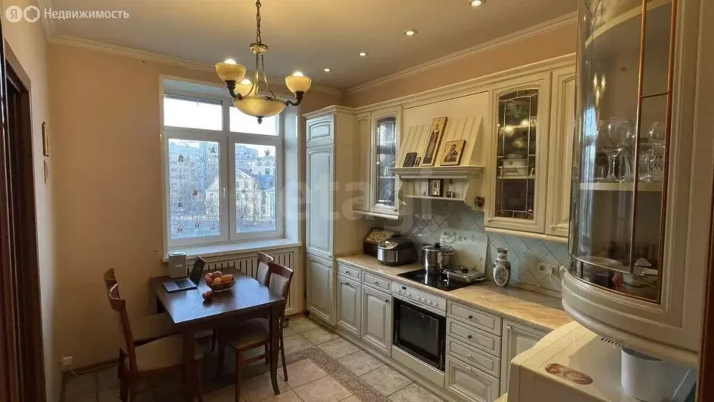 4-комнатная квартира: Москва, Старая Басманная улица, 38/2с3 (130 м) - Фото 1