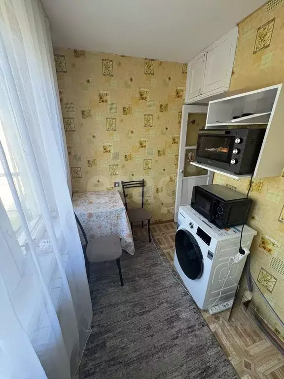 3-к кв. Псковская область, Остров ул. ДОС, 14 (55.2 м) - Фото 1