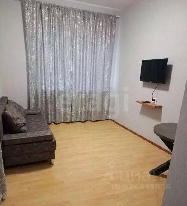 Дом в Тюменская область, Тюмень Надымская ул. (16 м) - Фото 1