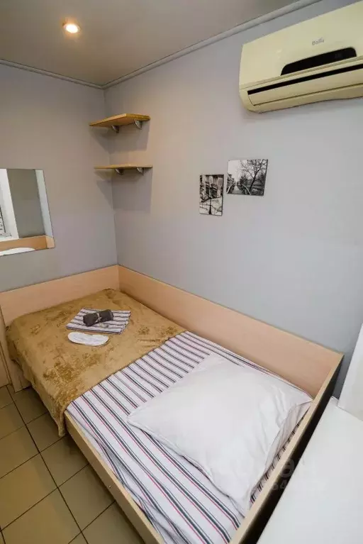 Комната Челябинская область, Челябинск Российская ул., 297 (6.0 м) - Фото 1