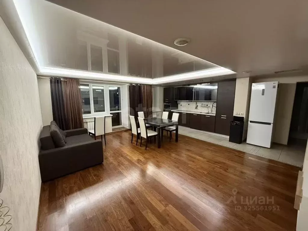 4-к кв. Ярославская область, Рыбинск ул. Суркова, 3 (82.0 м) - Фото 0