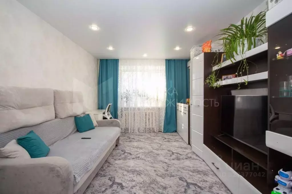 2-к кв. Тюменская область, Тюмень ул. Пермякова, 7а (46.7 м) - Фото 1