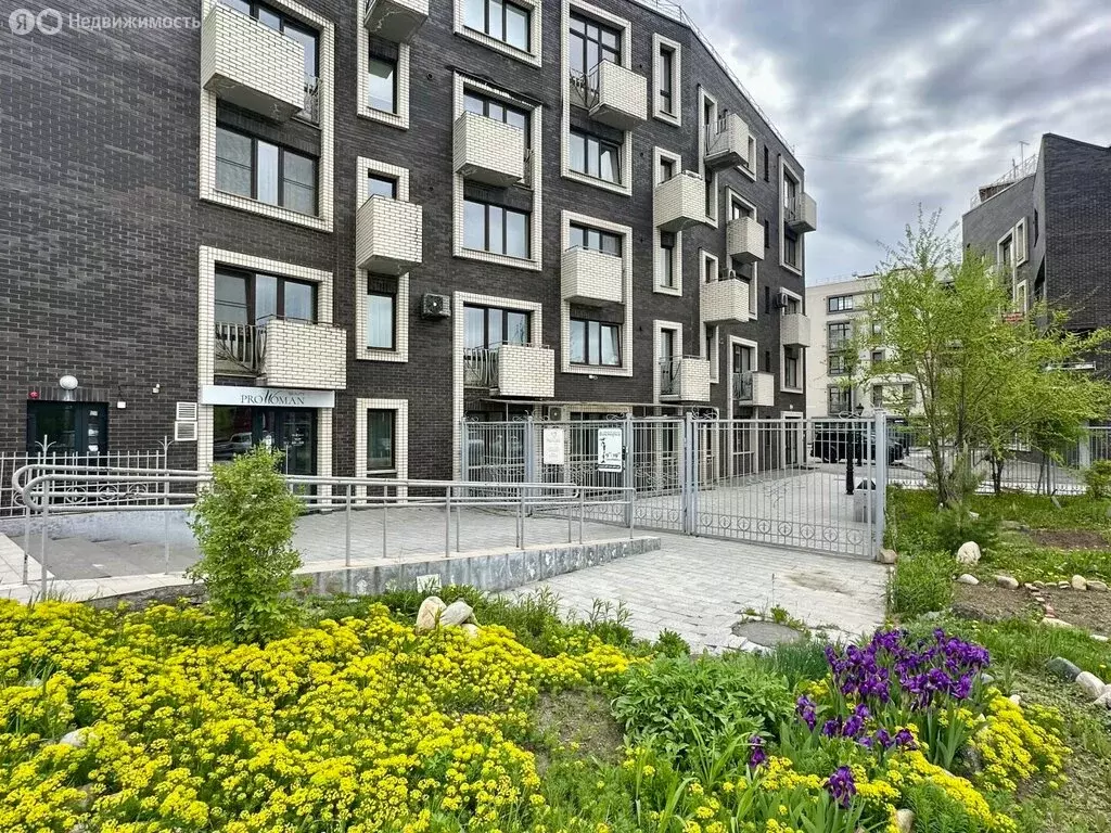 Квартира-студия: Иркутск, улица Коммунаров, 14 (44.9 м) - Фото 1