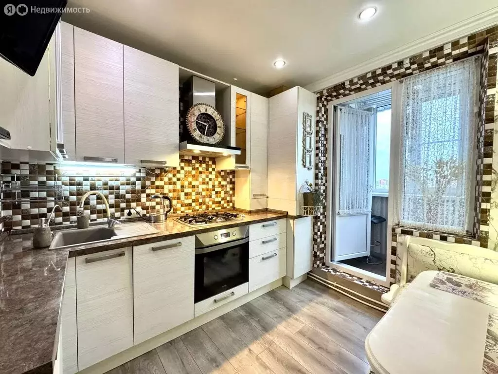 3-комнатная квартира: Белгород, бульвар Юности, 29 (63.6 м) - Фото 2