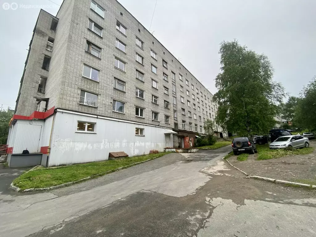 1к в 17-комнатной квартире (18 м) - Фото 0