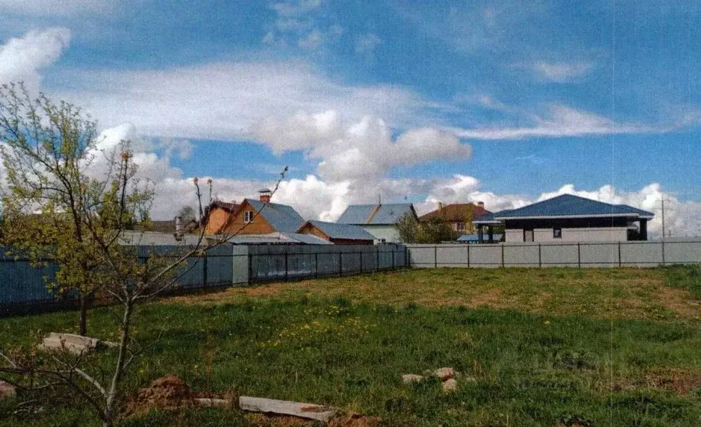 Участок в Московская область, Наро-Фоминск ул. Молодежная, 32А (9.77 ... - Фото 0