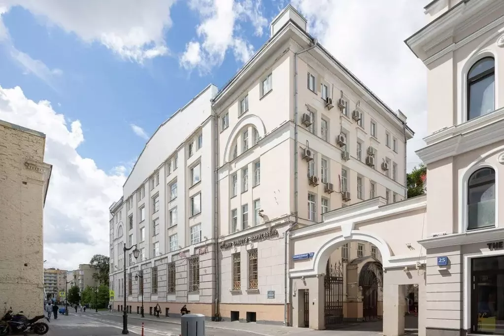Офис в Москва Большая Бронная ул., 23С1 (50 м) - Фото 1
