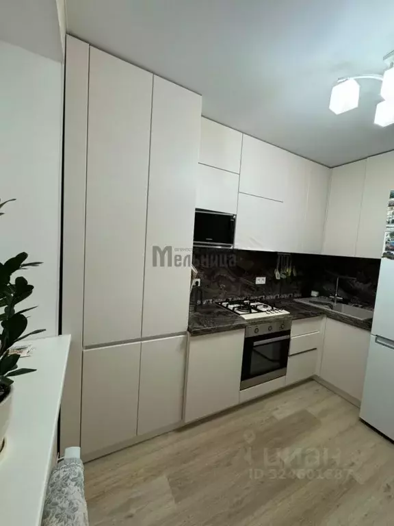 2-к кв. Волгоградская область, Волгоград ул. Добрушина, 35 (43.7 м) - Фото 2