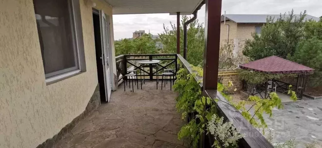 Комната Крым, Черноморское пгт ул. Роз, 88 - Фото 2