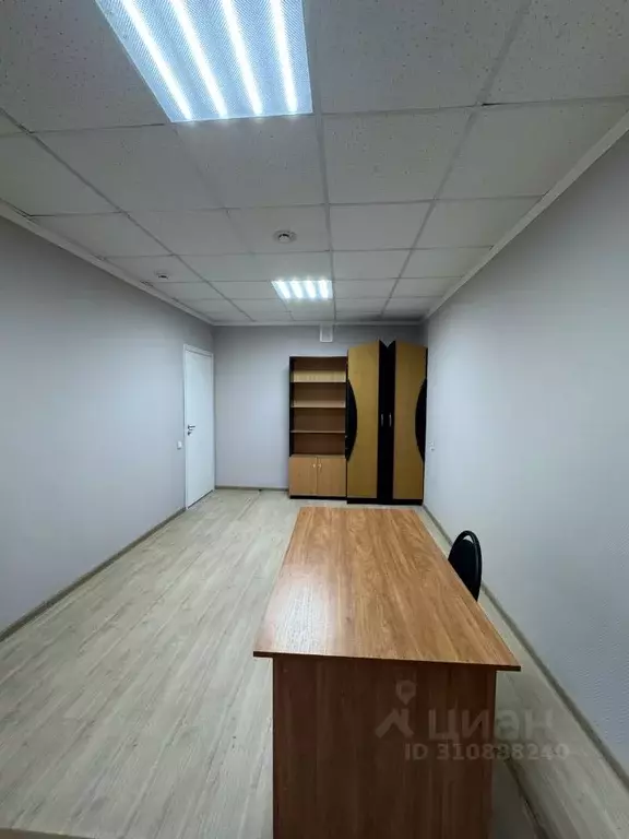 Офис в Брянская область, Брянск ул. Ромашина, 1 (37 м) - Фото 2