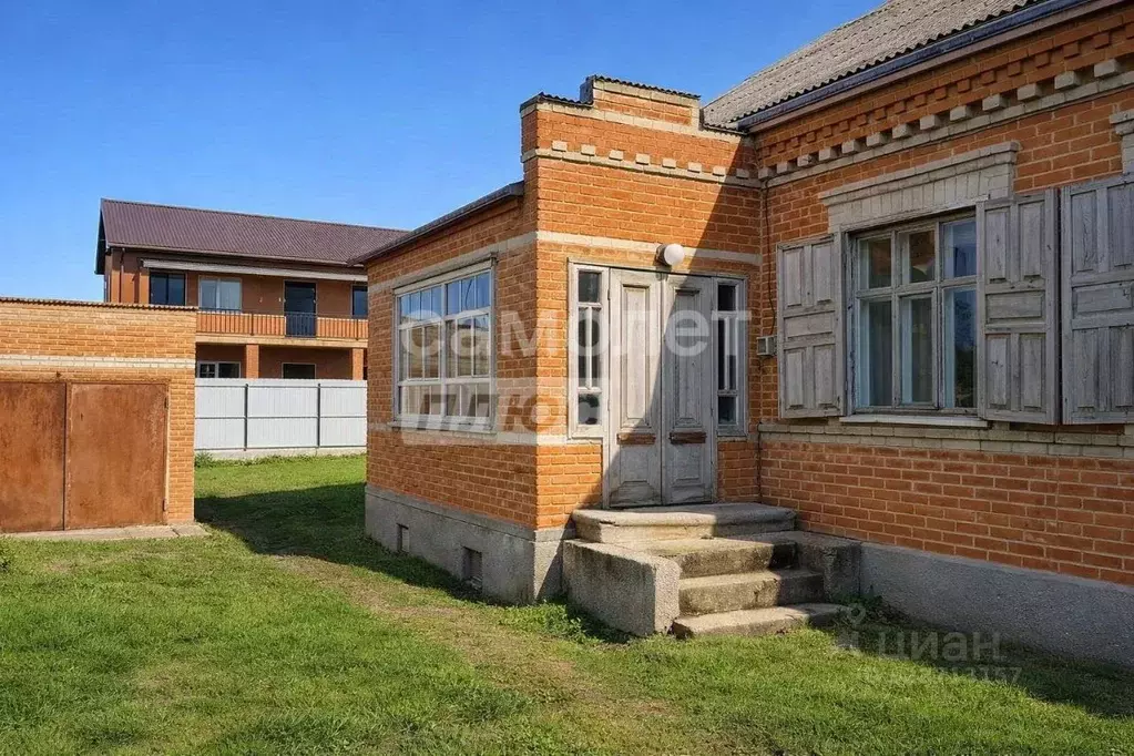 Дом в Краснодарский край, Приморско-Ахтарск Свободная ул., 25 (70 м) - Фото 2
