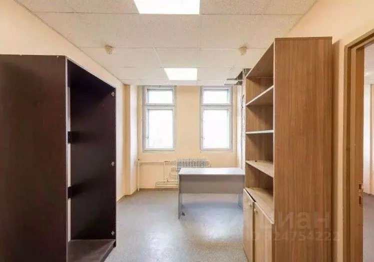 Офис в Санкт-Петербург пл. Конституции, 2 (919 м) - Фото 1