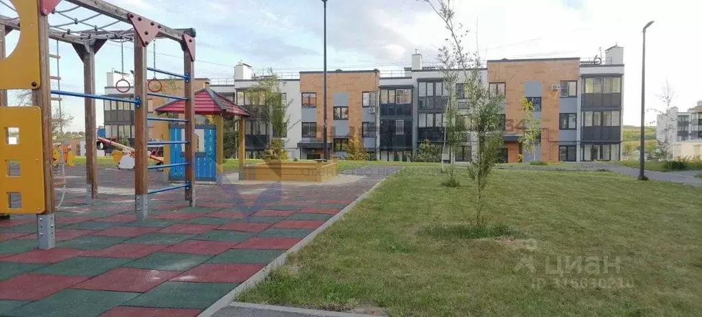 3-к кв. Волгоградская область, Волгоград ул. Химина, 8 (66.4 м) - Фото 1