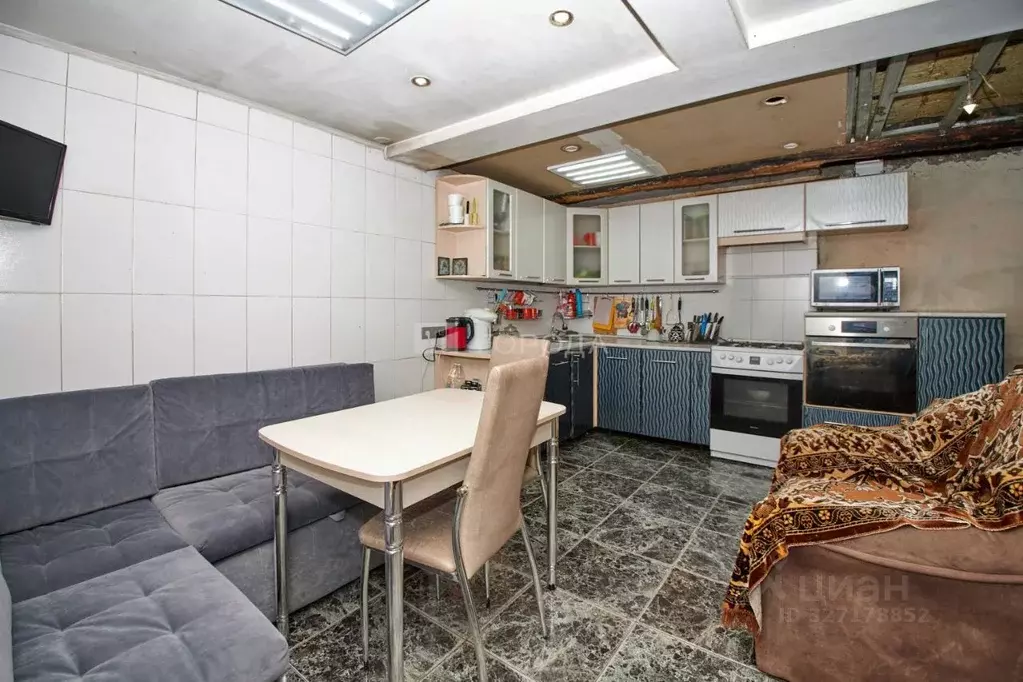 Дом в Кемеровская область, Новокузнецк ул. Матросова, 1 (65 м) - Фото 1