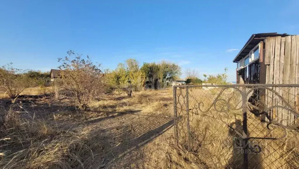 Участок в Белгородская область, Старооскольский городской округ, с. ... - Фото 0