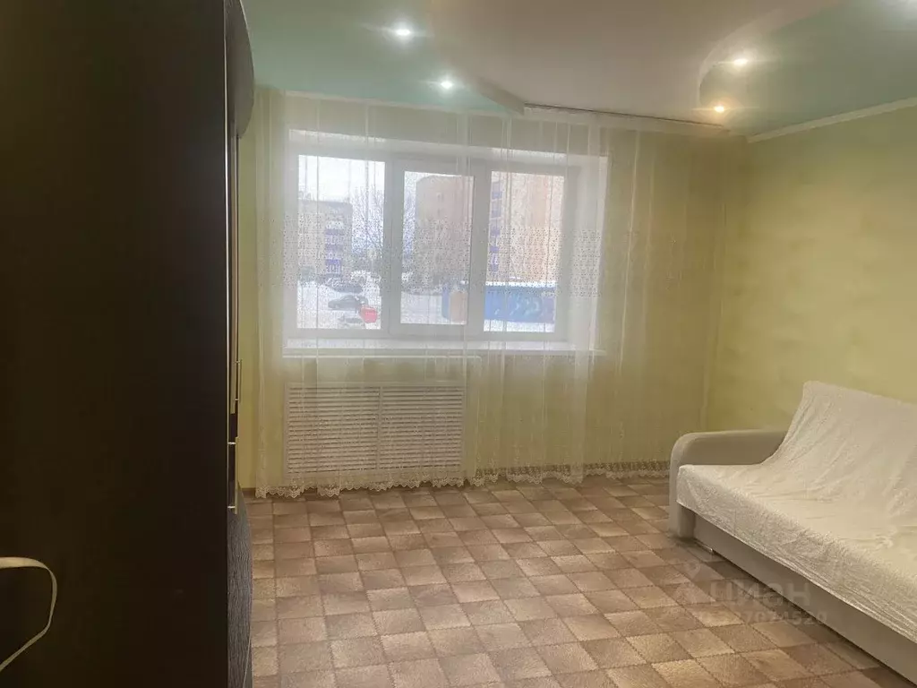 1-к кв. Башкортостан, Ишимбай ул. Чкалова, 8 (35.0 м) - Фото 1