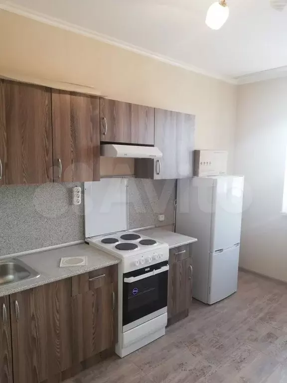 1-к. квартира, 40 м, 15/17 эт. - Фото 0