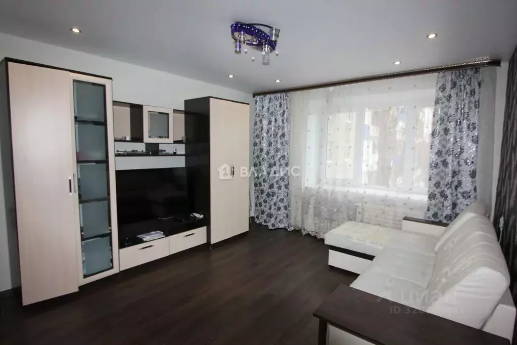 3-к кв. Башкортостан, Стерлитамак Коммунистическая ул., 73 (60.0 м) - Фото 1