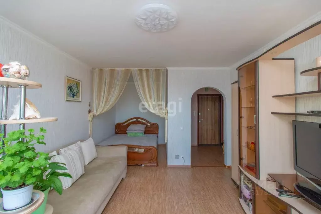 1-к кв. Тюменская область, Тюмень ул. Ю.-Р.Г. Эрвье, 10к1 (40.0 м) - Фото 0