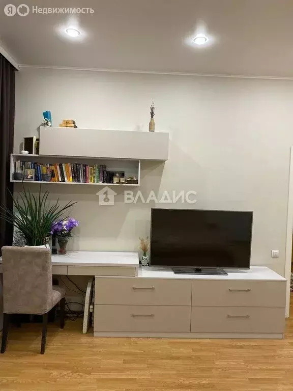 1-комнатная квартира: Белгород, улица Толстого, 55 (45.7 м) - Фото 2