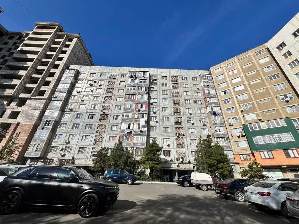 3-к кв. Дагестан, Махачкала ул. Ирчи Казака, 44к3 (80.0 м) - Фото 0