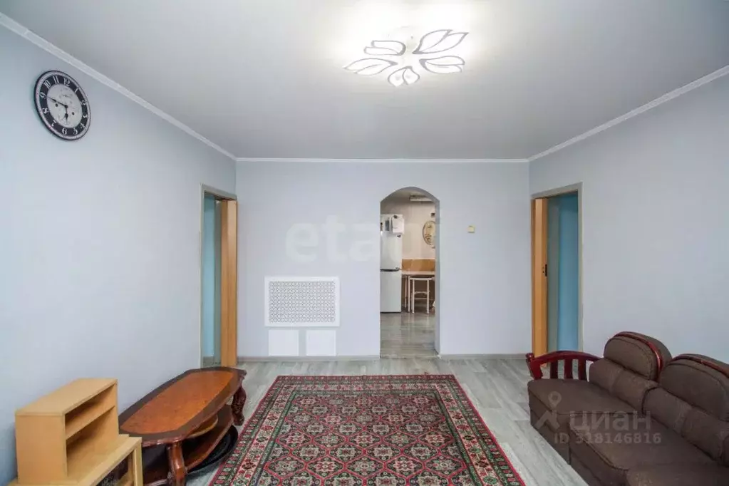 Дом в Сахалинская область, Южно-Сахалинск Киевская ул., 77 (100 м) - Фото 1